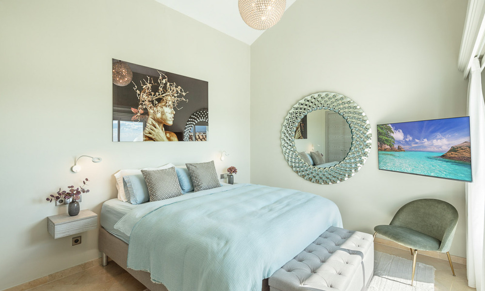 Villa de lujo mediterránea con vistas panorámicas al mar en venta en el valle del golf de Nueva Andalucia en Marbella 59110