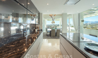 Villa de lujo mediterránea con vistas panorámicas al mar en venta en el valle del golf de Nueva Andalucia en Marbella 59127 