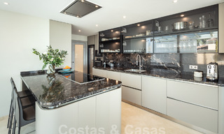 Villa de lujo mediterránea con vistas panorámicas al mar en venta en el valle del golf de Nueva Andalucia en Marbella 59128 