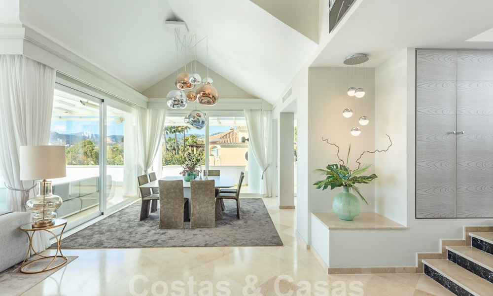 Villa de lujo mediterránea con vistas panorámicas al mar en venta en el valle del golf de Nueva Andalucia en Marbella 59129