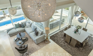 Villa de lujo mediterránea con vistas panorámicas al mar en venta en el valle del golf de Nueva Andalucia en Marbella 59131 