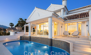Villa de lujo mediterránea con vistas panorámicas al mar en venta en el valle del golf de Nueva Andalucia en Marbella 59136 