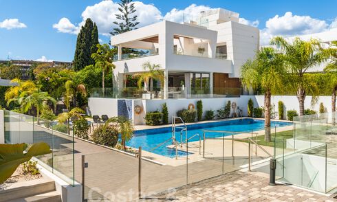 Moderna villa de lujo en venta a poca distancia de la playa y del centro de San Pedro, Marbella 59182