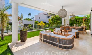 Moderna villa de lujo en venta a poca distancia de la playa y del centro de San Pedro, Marbella 59184 