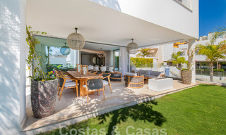 Moderna villa de lujo en venta a poca distancia de la playa y del centro de San Pedro, Marbella 59186 