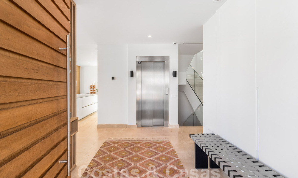 Moderna villa de lujo en venta a poca distancia de la playa y del centro de San Pedro, Marbella 59197