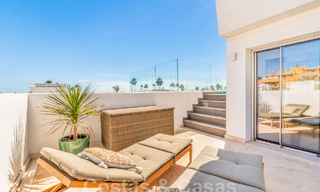 Moderna villa de lujo en venta a poca distancia de la playa y del centro de San Pedro, Marbella 59200 