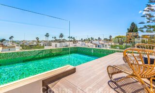 Moderna villa de lujo en venta a poca distancia de la playa y del centro de San Pedro, Marbella 59202 