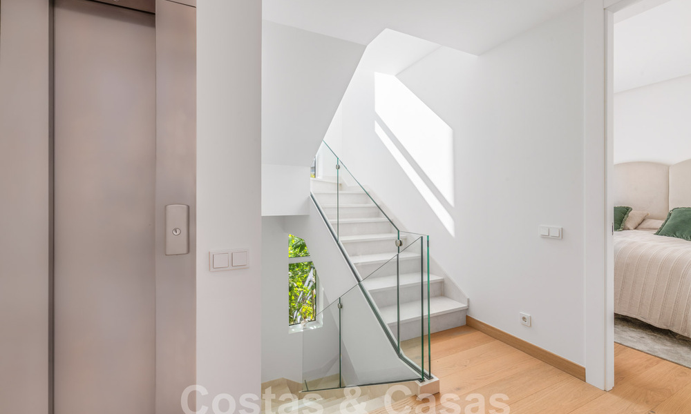 Moderna villa de lujo en venta a poca distancia de la playa y del centro de San Pedro, Marbella 59211