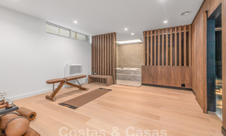 Moderna villa de lujo en venta a poca distancia de la playa y del centro de San Pedro, Marbella 59214 