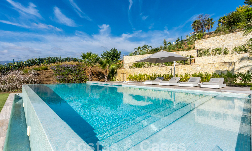 Moderna villa de lujo en venta con vistas al mar en urbanización cerrada rodeada de naturaleza en Marbella - Benahavis 59231