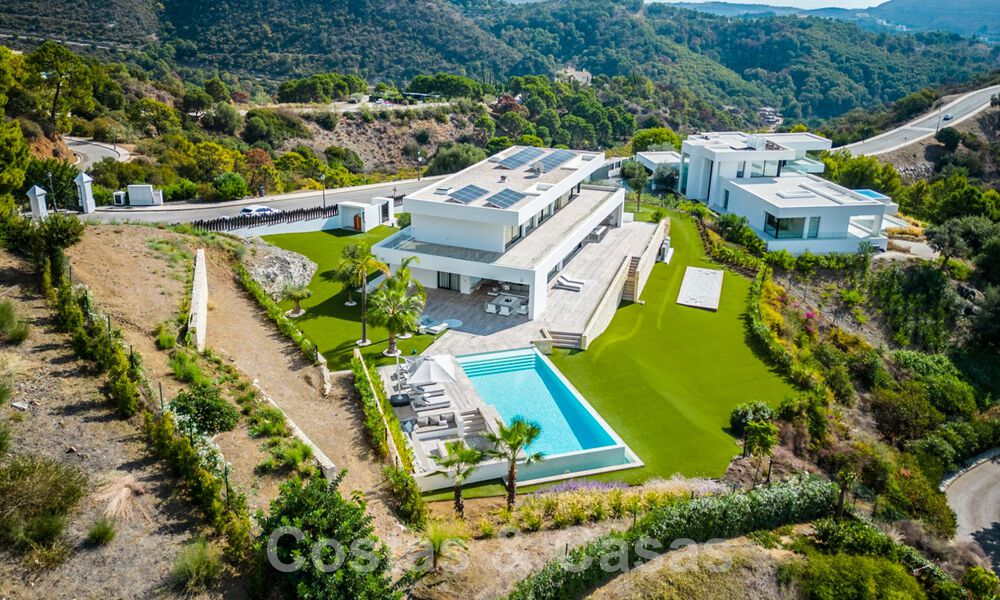 Moderna villa de lujo en venta con vistas al mar en urbanización cerrada rodeada de naturaleza en Marbella - Benahavis 59241
