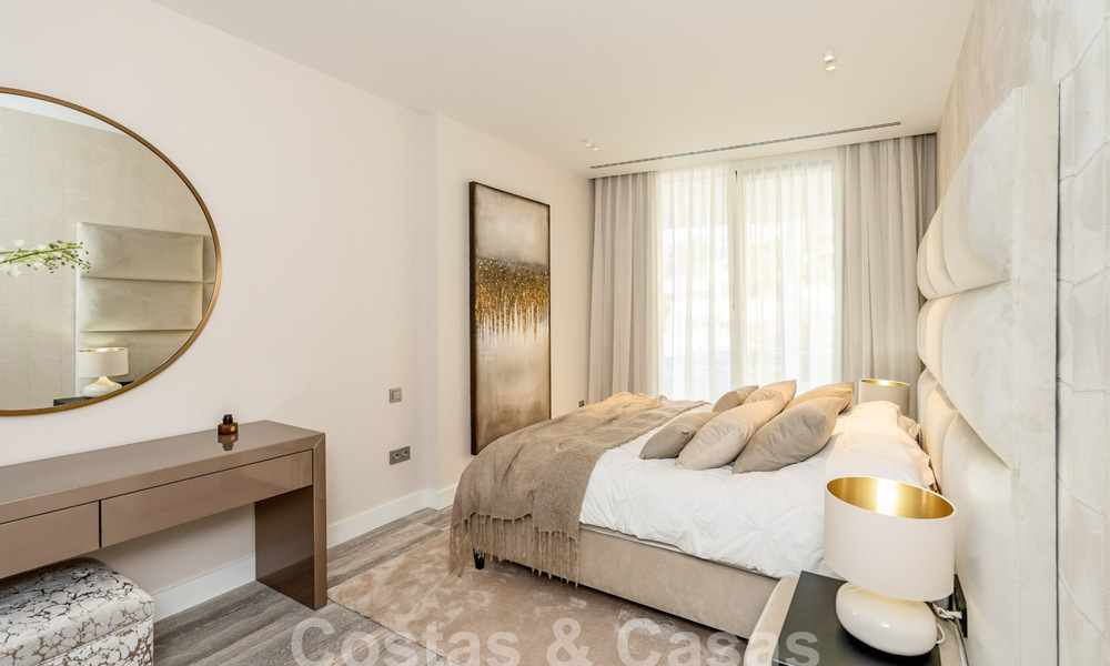 Moderna villa de lujo en venta con vistas al mar en urbanización cerrada rodeada de naturaleza en Marbella - Benahavis 59254