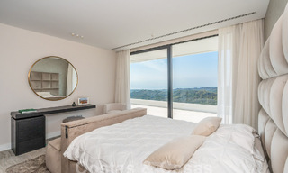 Moderna villa de lujo en venta con vistas al mar en urbanización cerrada rodeada de naturaleza en Marbella - Benahavis 59259 