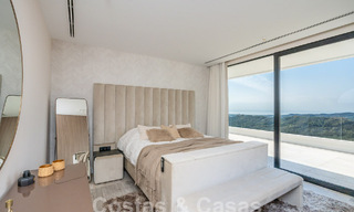 Moderna villa de lujo en venta con vistas al mar en urbanización cerrada rodeada de naturaleza en Marbella - Benahavis 59267 