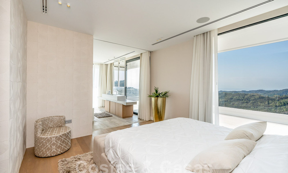 Moderna villa de lujo en venta con vistas al mar en urbanización cerrada rodeada de naturaleza en Marbella - Benahavis 59272