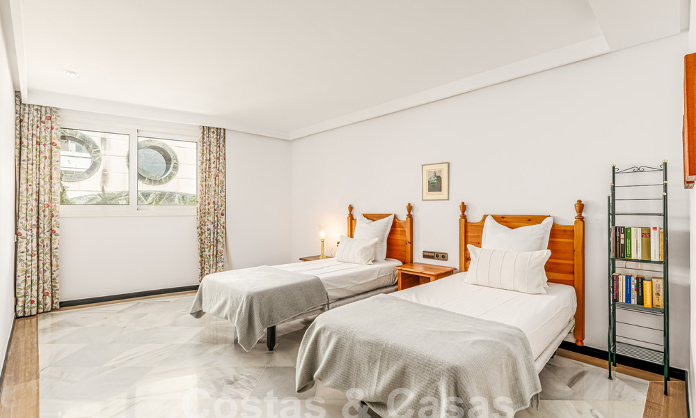Apartamento de lujo en complejo en primera línea de playa en venta en Marbella centro 59292