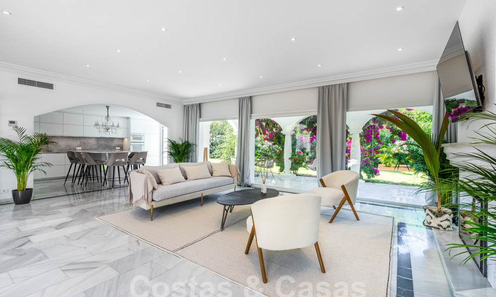 Villa de lujo mediterránea en venta a pocos pasos de la playa al este de Marbella centro 59389