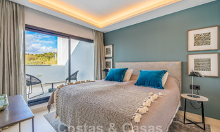 Casa moderna y familiar en venta en un complejo de playa a poca distancia del centro de Estepona 59402 