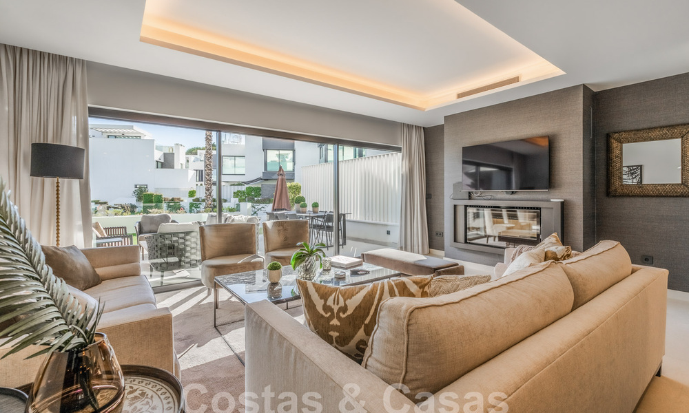 Casa moderna y familiar en venta en un complejo de playa a poca distancia del centro de Estepona 59414