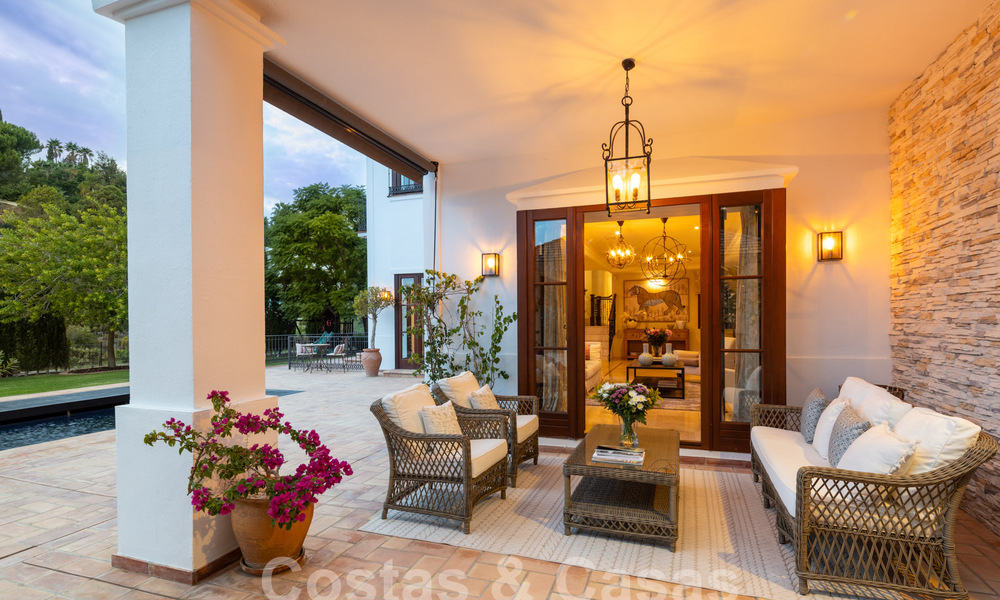 Villa mediterránea de lujo en venta en urbanización cerrada en El Madroñal, Marbella - Benahavis 59499