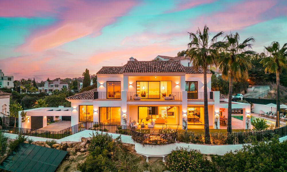 Moderna villa andaluza de lujo con vistas despejadas al mar en venta en urbanización cerrada de La Quinta, Marbella - Benahavis 59533