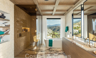 Moderna villa andaluza de lujo con vistas despejadas al mar en venta en urbanización cerrada de La Quinta, Marbella - Benahavis 59544 