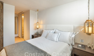 Moderna villa andaluza de lujo con vistas despejadas al mar en venta en urbanización cerrada de La Quinta, Marbella - Benahavis 59557 