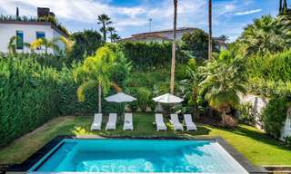 Moderna villa de lujo en venta en un estilo arquitectónico contemporáneo, a poca distancia de Puerto Banús, Marbella 59597 