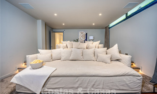 Moderna villa de lujo en venta en un estilo arquitectónico contemporáneo, a poca distancia de Puerto Banús, Marbella 59646 