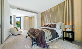 Moderna villa de lujo en venta en un estilo arquitectónico contemporáneo, a poca distancia de Puerto Banús, Marbella 788890 