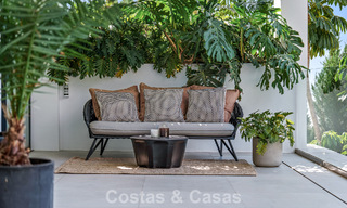 Moderna villa de lujo en venta en un estilo arquitectónico contemporáneo, a poca distancia de Puerto Banús, Marbella 788912 