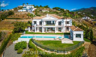 Majestuosa villa de lujo de estilo mediterráneo en venta con impresionantes vistas panorámicas al mar en Marbella - Benahavis 59834 
