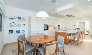 Majestuosa villa de lujo de estilo mediterráneo en venta con impresionantes vistas panorámicas al mar en Marbella - Benahavis 59865 