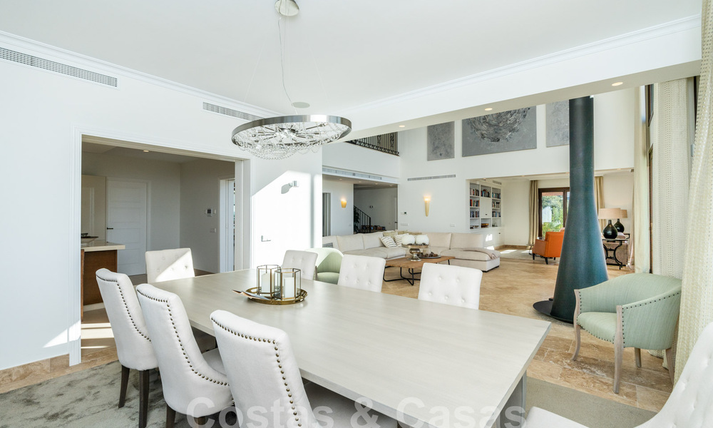 Majestuosa villa de lujo de estilo mediterráneo en venta con impresionantes vistas panorámicas al mar en Marbella - Benahavis 59869