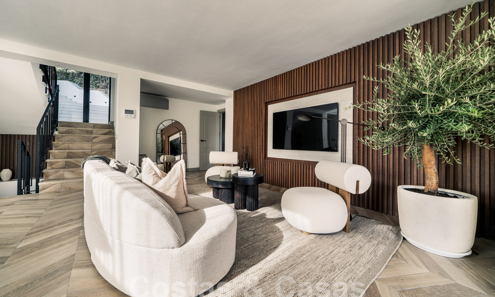 Villa de lujo totalmente reformada con vistas al mar en venta en Nueva Andalucia, Marbella 59994