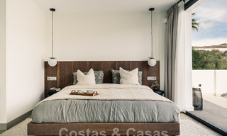 Villa de lujo totalmente reformada con vistas al mar en venta en Nueva Andalucia, Marbella 59999 