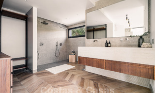 Villa de lujo totalmente reformada con vistas al mar en venta en Nueva Andalucia, Marbella 60000 