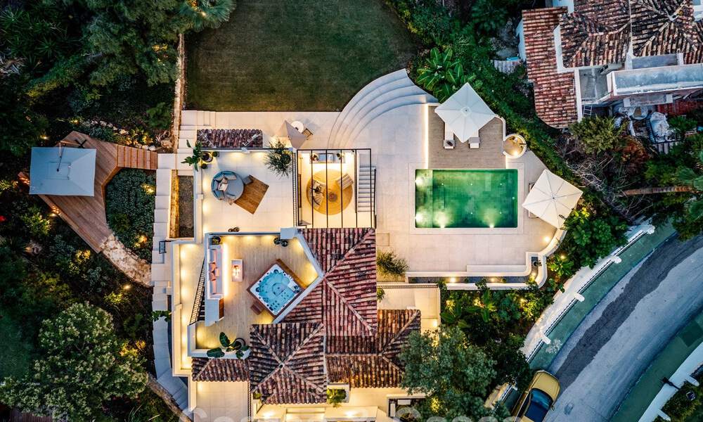 Villa de lujo totalmente reformada con vistas al mar en venta en Nueva Andalucia, Marbella 60013