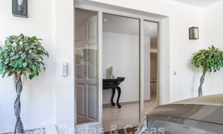 Villa de lujo de estilo contemporáneo andaluz en venta en un entorno de golf en Nueva Andalucia, Marbella 59932 