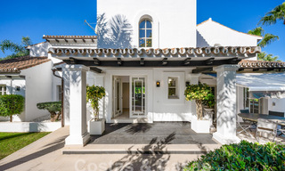 Villa de lujo de estilo contemporáneo andaluz en venta en un entorno de golf en Nueva Andalucia, Marbella 59948 