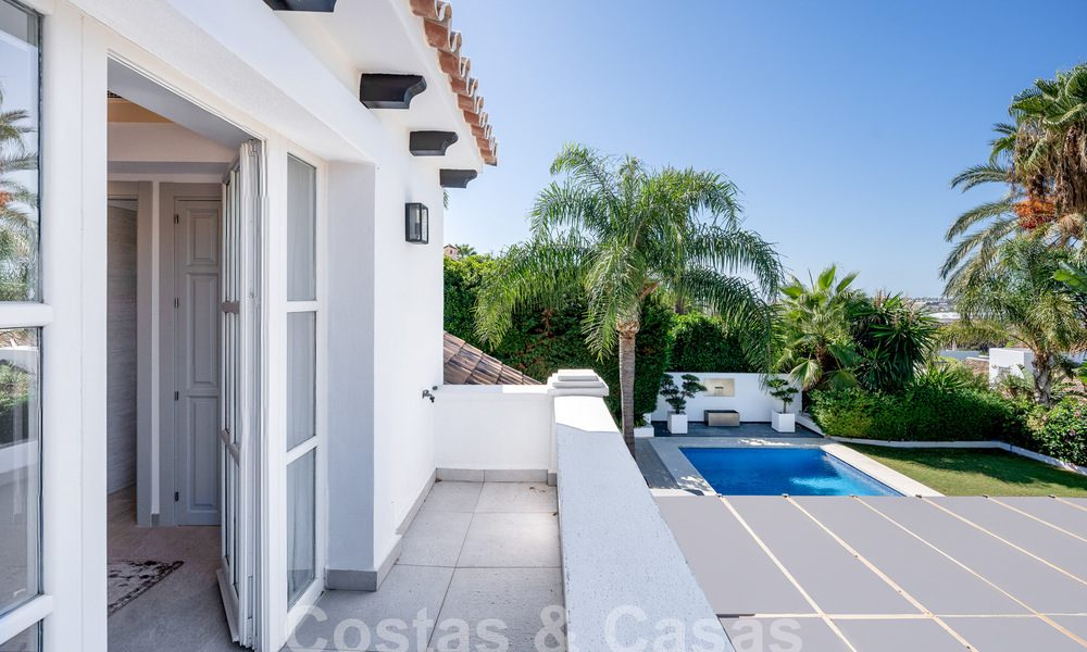 Villa de lujo de estilo contemporáneo andaluz en venta en un entorno de golf en Nueva Andalucia, Marbella 59971