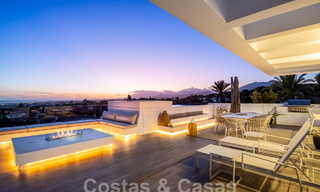 Villa de lujo con diseño modernista en venta en la Milla de Oro de Marbella 60038 