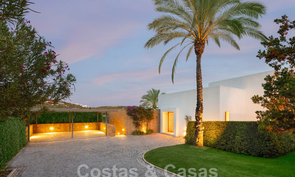 Villa de lujo modernista en venta, en un prestigioso campo de golf de la Costa del Sol 59895