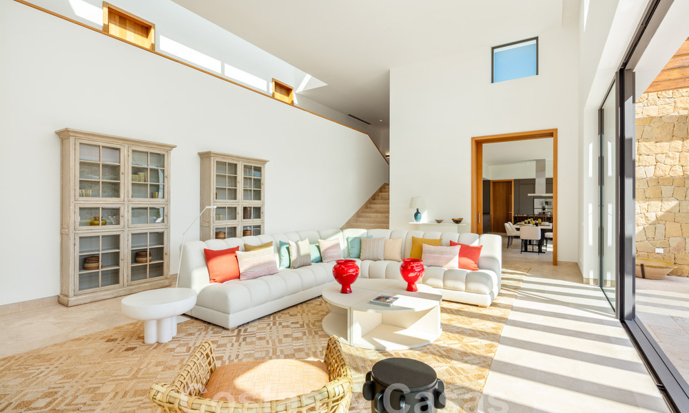 Villa de lujo modernista en venta, en un prestigioso campo de golf de la Costa del Sol 59896