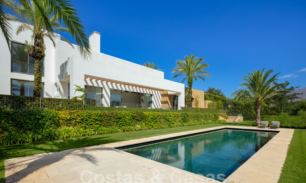 Villa de lujo modernista en venta, en un prestigioso campo de golf de la Costa del Sol 59904