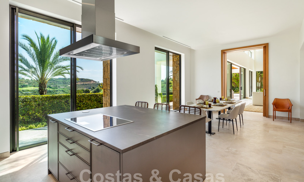 Villa de lujo modernista en venta, en un prestigioso campo de golf de la Costa del Sol 59907