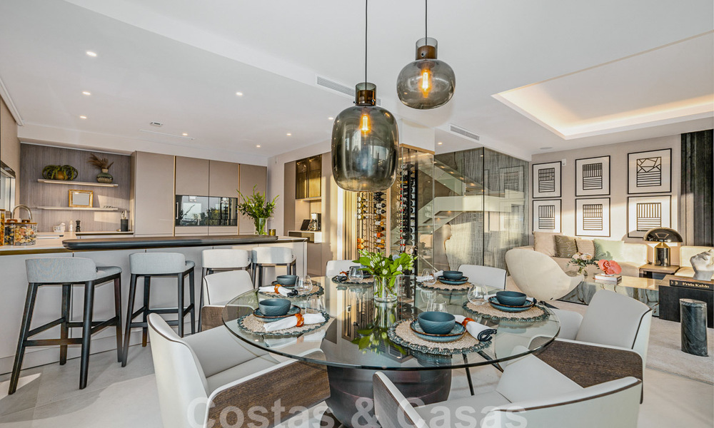 Villa boutique en venta con piscina infinita y vistas panorámicas al mar en Nueva Andalucia, Marbella 59742