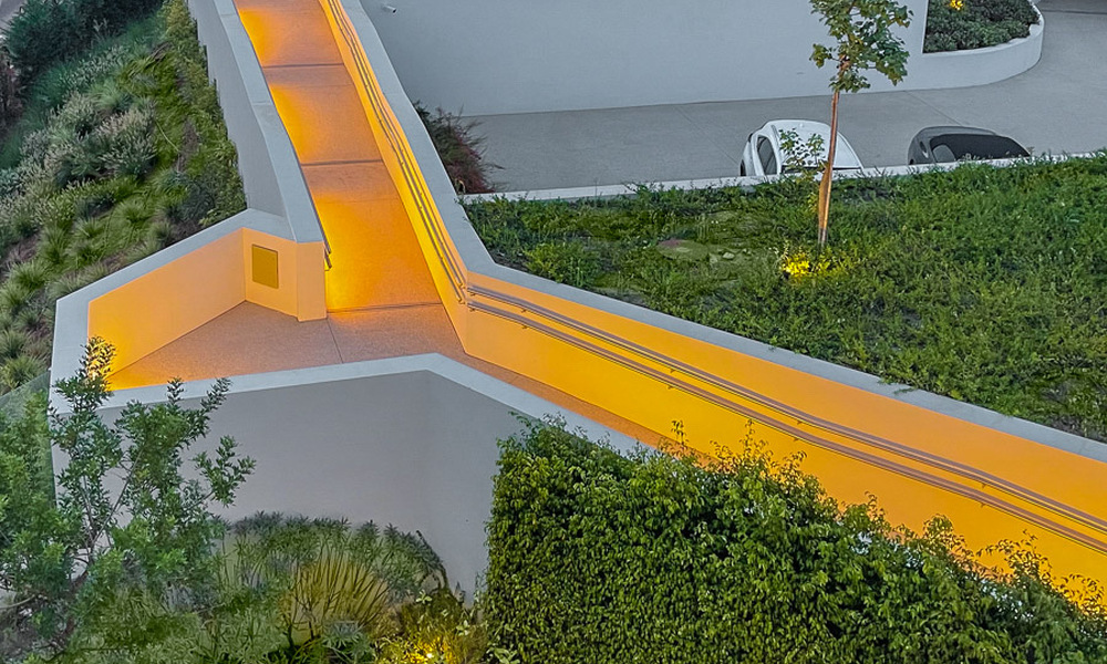 Villa boutique en venta con piscina infinita y vistas panorámicas al mar en Nueva Andalucia, Marbella 59746