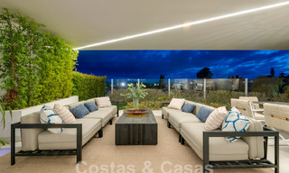 Villa boutique en venta con piscina infinita y vistas panorámicas al mar en Nueva Andalucia, Marbella 59747 